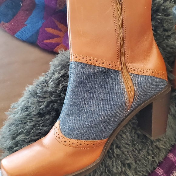 Artiva size 6.5 denim/leather combo heeled ankle boot - Picture 4 of 12